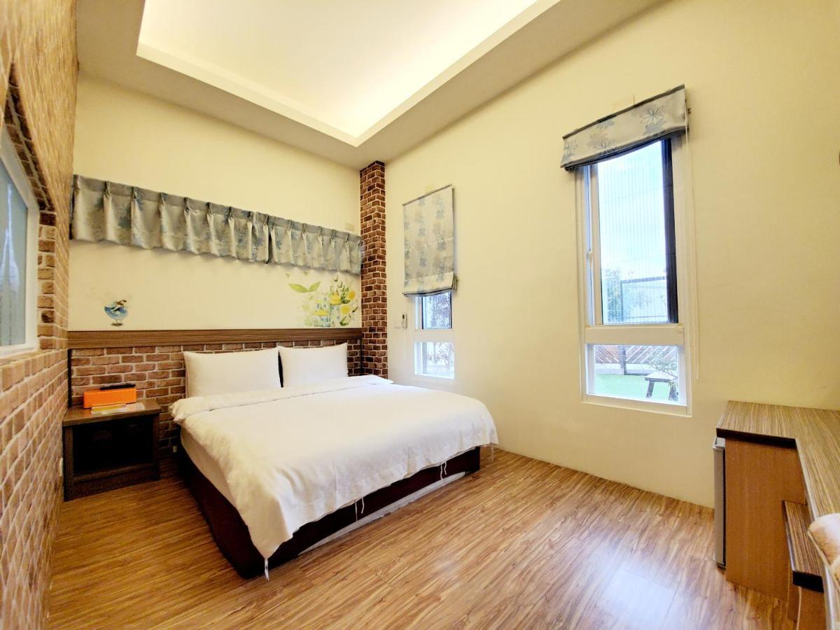 Stone Home Bed And Breakfast T'ai-tung Exterior foto